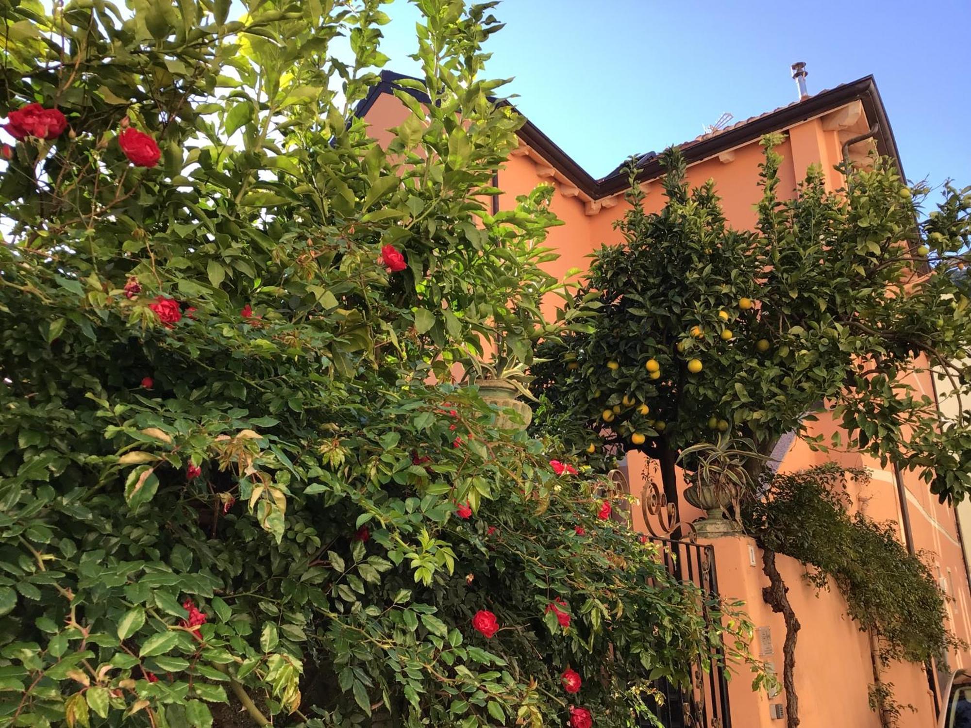 Casa Luigia Rooms Mtb In Finalborgo Bike Room Tour Ebike Trekking Finale Ligure Kültér fotó