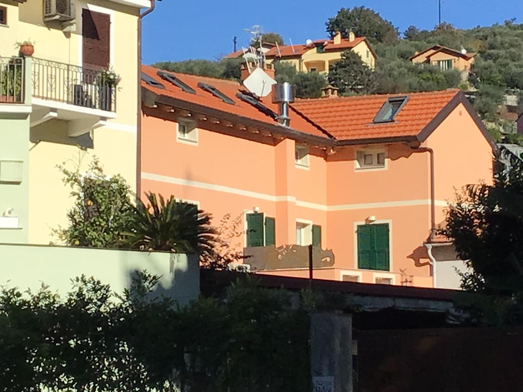 Casa Luigia Rooms Mtb In Finalborgo Bike Room Tour Ebike Trekking Finale Ligure Kültér fotó