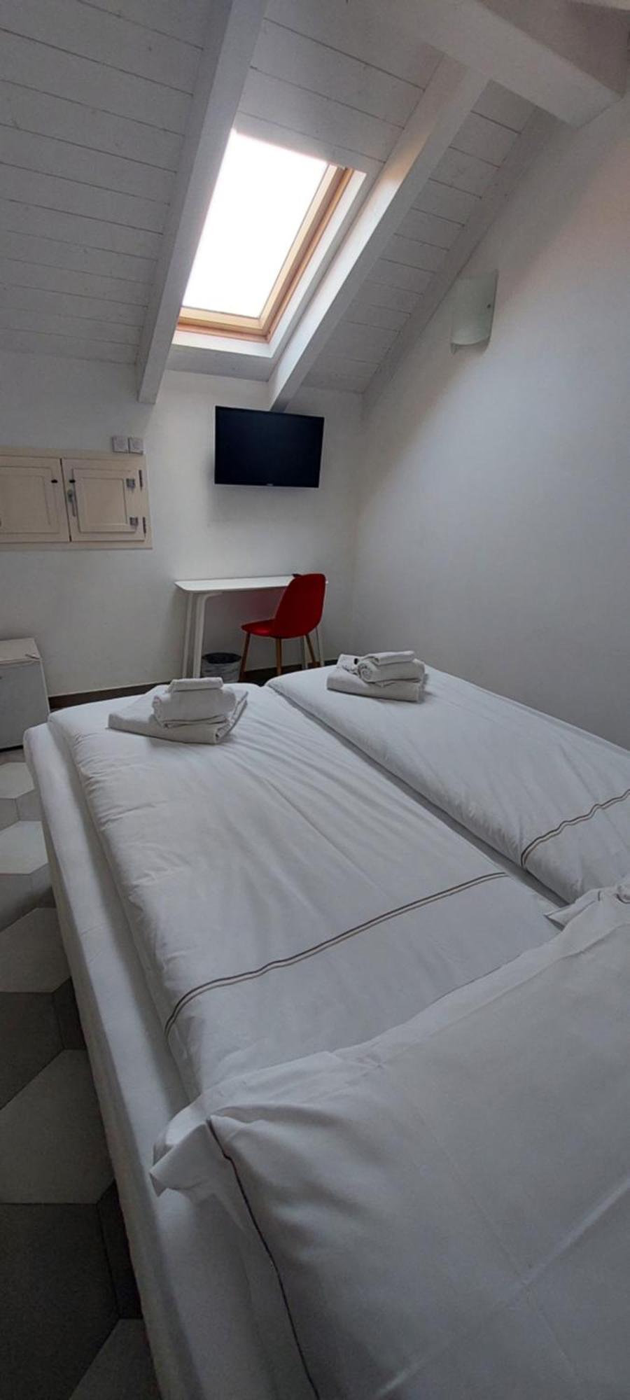 Casa Luigia Rooms Mtb In Finalborgo Bike Room Tour Ebike Trekking Finale Ligure Kültér fotó