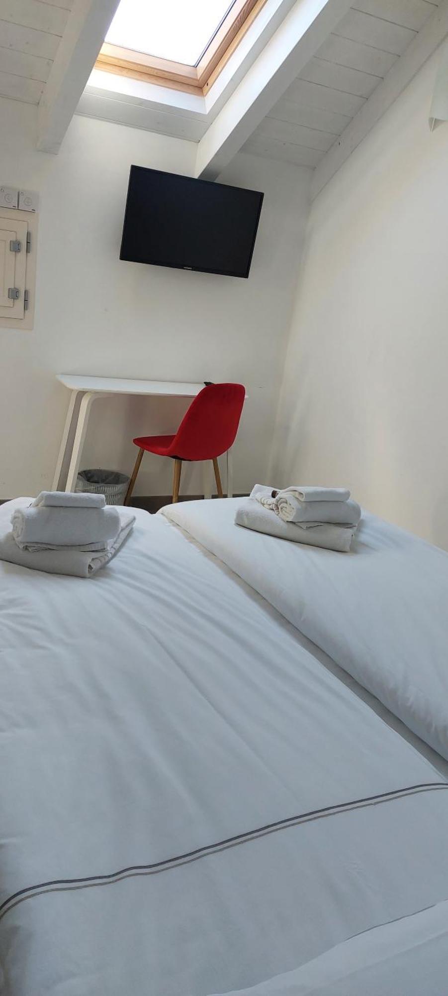 Casa Luigia Rooms Mtb In Finalborgo Bike Room Tour Ebike Trekking Finale Ligure Kültér fotó